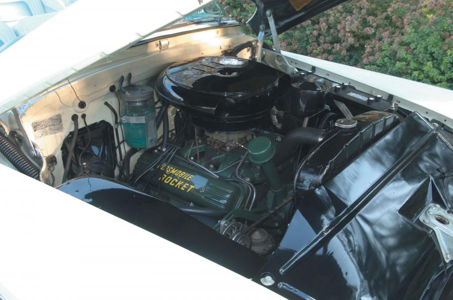  Oldsmobile 98 Fiesta Convertible 1953 года  (фото 76 из 87)